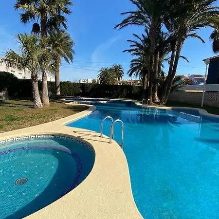 아파트 Denia,piscina,padel,150 M De La Playa 데니아